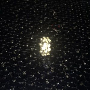 Pandora Spacer Charm with white enamel Daisies